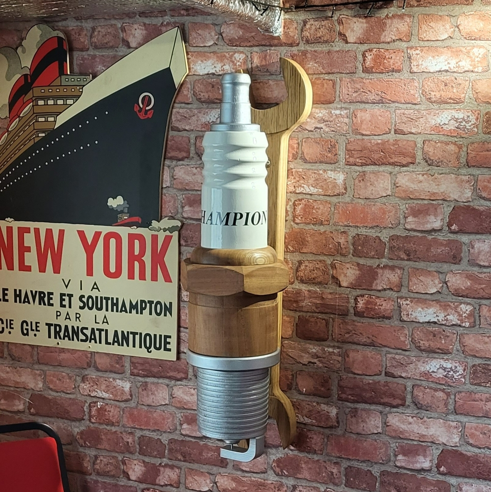 Champion spark plug 33 inches STUNNING 