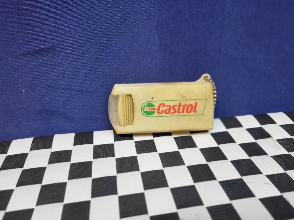 CASTROL Torch plastic no cracks , needs clean 3 inch 