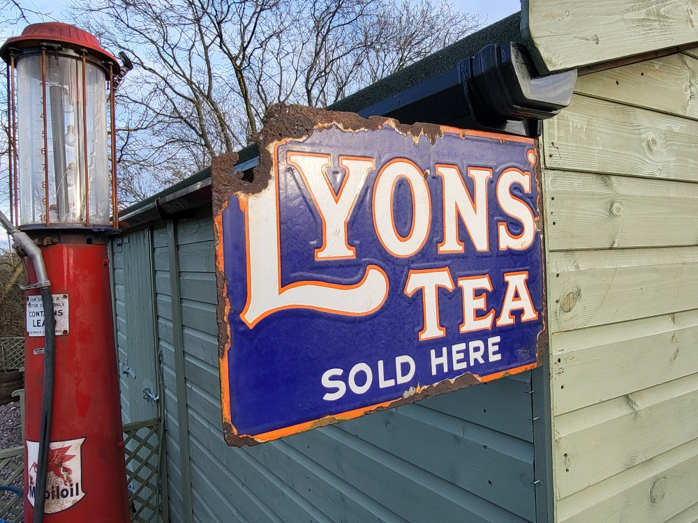 LYONS TEA  enamel Original double sided WOW !